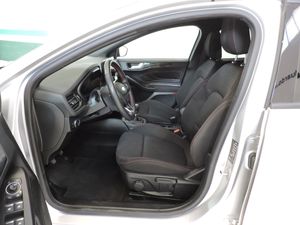 Ford Focus Berlina ST-Line 1.0 EcoBoost 92 kW (125 CV) - Foto 8