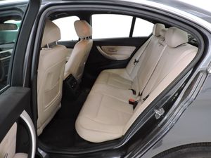 BMW Serie 3 320d Berlina Aut. - Foto 10
