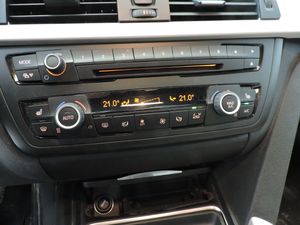 BMW Serie 3 320d Berlina Aut. - Foto 14