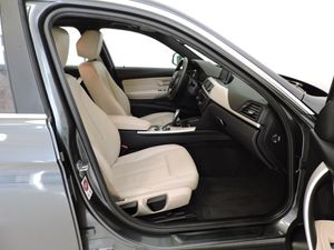 BMW Serie 3 320d Berlina Aut. - Foto 9