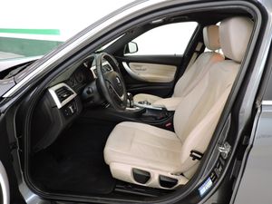 BMW Serie 3 320d Berlina Aut. - Foto 8