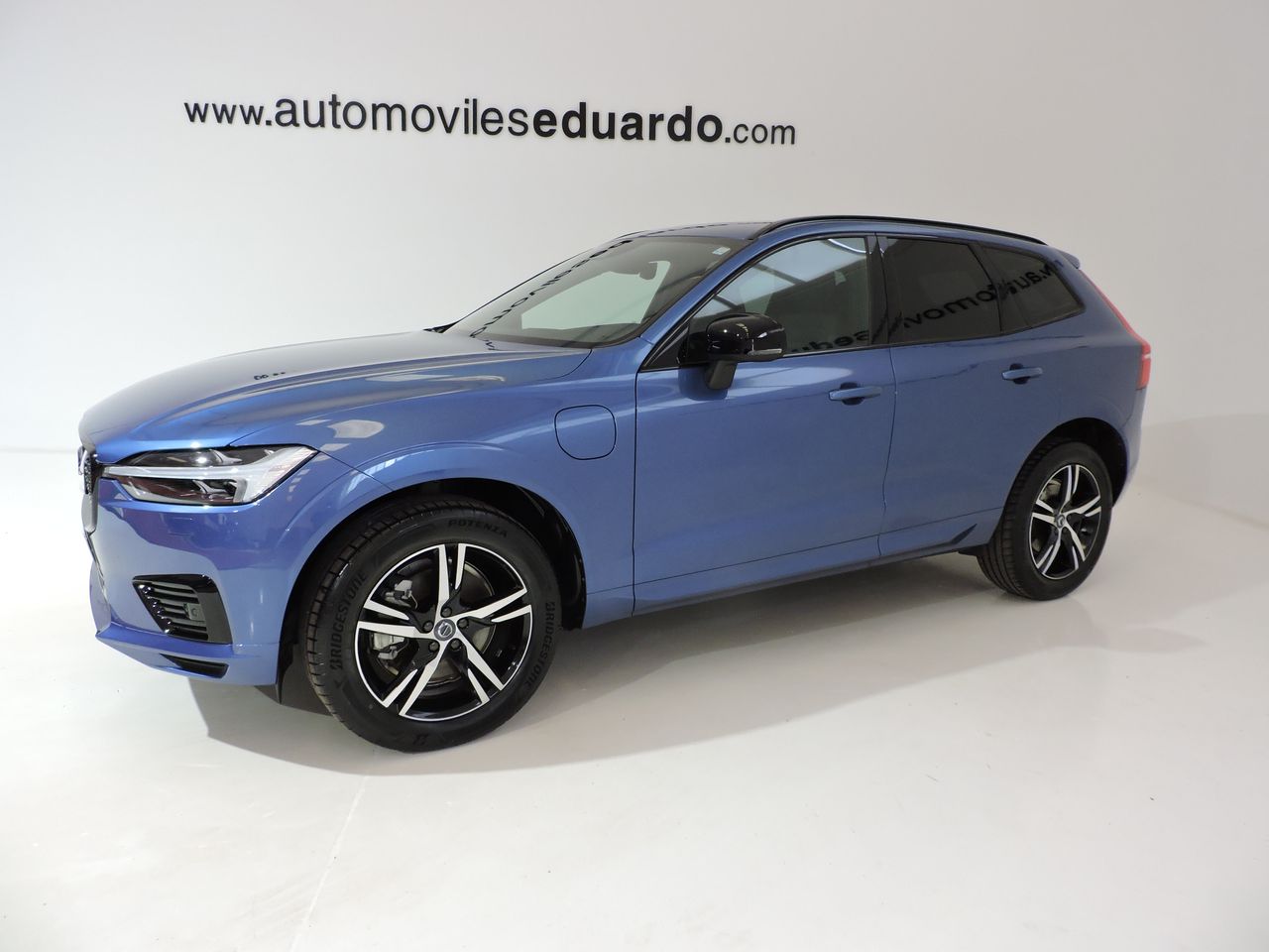 Volvo XC60 T6 AWD Recharge R-Design - Foto 1