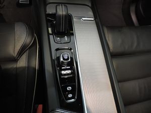 Volvo XC60 T6 AWD Recharge R-Design - Foto 12