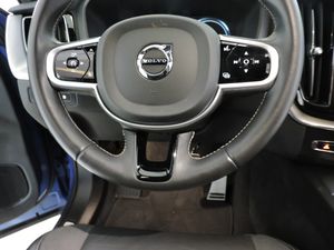 Volvo XC60 T6 AWD Recharge R-Design - Foto 11