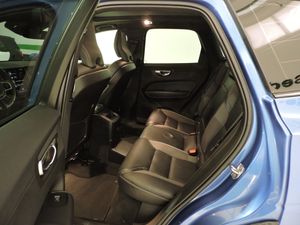 Volvo XC60 T6 AWD Recharge R-Design - Foto 10