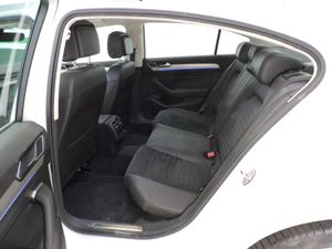 Volkswagen Passat 1.4 TSI DSG GTE - Foto 13