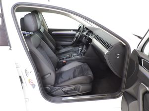 Volkswagen Passat 1.4 TSI DSG GTE - Foto 9