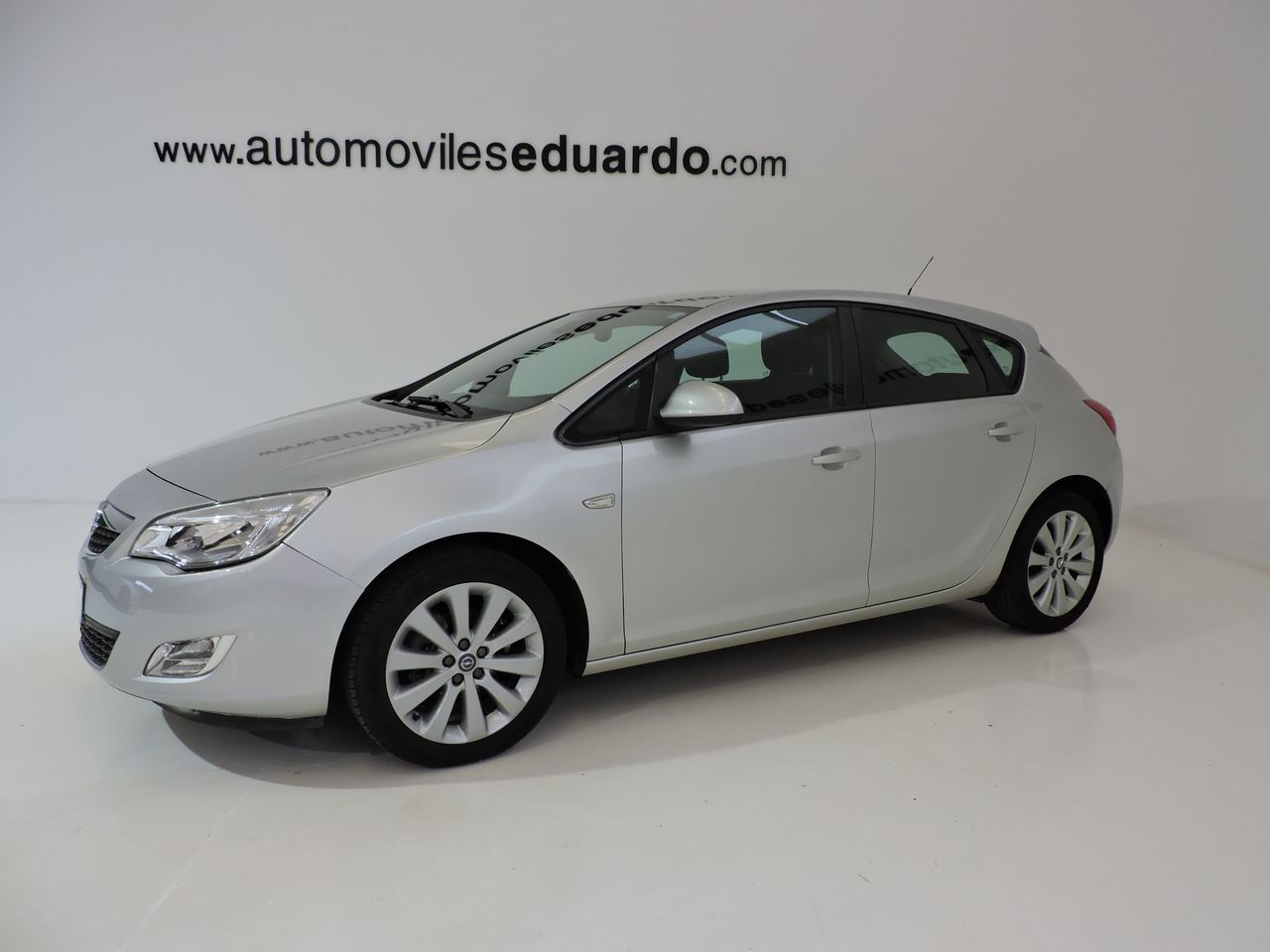 Opel Astra 5p Cosmo 1.6 115 CV - Foto 1