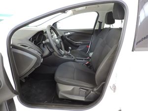 Ford Focus Berlina Trend+ 1.0 EcoBoost 92 kW (125 CV) Auto-Start-Stop - Foto 8