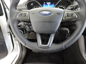 Ford Focus Berlina Trend+ 1.0 EcoBoost 92 kW (125 CV) Auto-Start-Stop - Foto 11