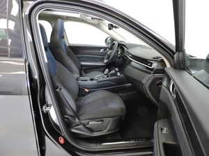 Lynk & Co 01 Híbrido enchufable - Foto 9