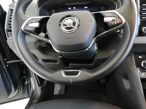 Skoda Karoq Ambition 2.0 TDI 110 kW (150 CV) DSG 4x4 - Foto 8