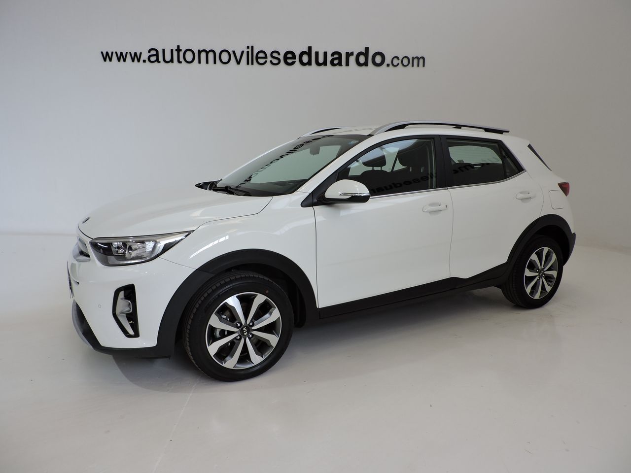 Kia Stonic 1.0 T-GDi MHEV iMT 74 kW (100 CV) Drive - Foto 1