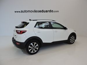 Kia Stonic 1.0 T-GDi MHEV iMT 74 kW (100 CV) Drive - Foto 4