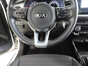 Kia Stonic 1.0 T-GDi MHEV iMT 74 kW (100 CV) Drive - Foto 11