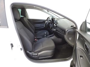 Hyundai i20 1.2 MPi 6undefined (84 CV) Klass - Foto 9