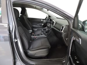 Kia Sportage 1.6 MHEV Drive 100 kW (136 CV) 4x2 - Foto 9