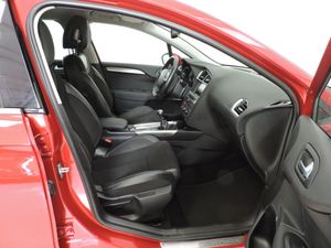 Citroën C4 BlueHDi 120 S&S Shine - Foto 9