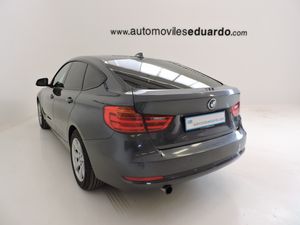 BMW Serie 3 318d Berlina - Foto 6