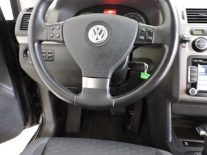 Volkswagen Touran Advance 1.4 TSI 140 CV DSG 7 vel. - Foto 11