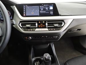 BMW Serie 1 118I ADVANTAGE - Foto 12