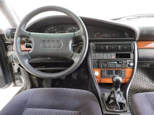 Audi 100 2.8 - Foto 7