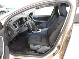 Volvo S60 Kinetic DRIVe - Foto 8