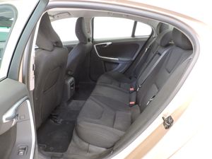 Volvo S60 Kinetic DRIVe - Foto 9