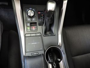 Lexus NX NX 300h Business Line 5d - Foto 12