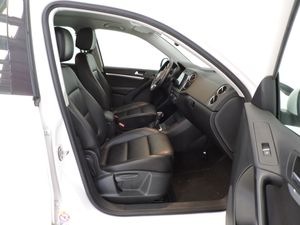 Volkswagen Tiguan Sport 2.0 TDI 140 CV BlueMotion Technology 4Motion DSG - Foto 9