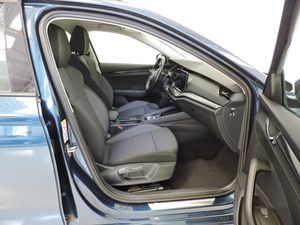 Skoda Octavia OCTAVIA COMBI 1.4 TSI PHEV iV 204 DSG6e Business - Foto 9