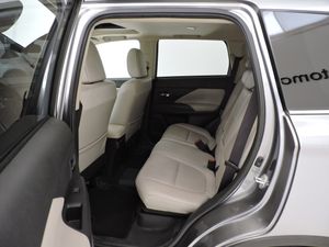 Mitsubishi Outlander PHEV Kaiteki 4WD - Foto 10