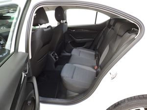 Skoda Octavia OCTAVIA 1.4 TSI PHEV iV 204 DSG6e Business - Foto 10
