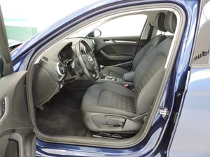 Audi A3 Sedan 1.6 TDI clean diesel 110 CV Attraction - Foto 8