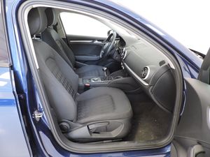 Audi A3 Sedan 1.6 TDI clean diesel 110 CV Attraction - Foto 9