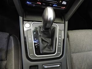 Volkswagen Passat PASSAT VARIANT Business 2.0 TDI 120CV - Foto 12