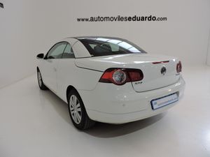 Volkswagen Eos 2.0 FSI 150 CV - Foto 16