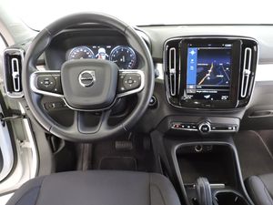 Volvo XC40 Momentum Core T3 Aut. - Foto 7