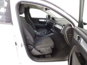 Volvo XC40 Momentum Core T3 Aut. - Foto 9