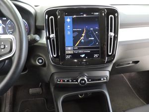 Volvo XC40 Momentum Core T3 Aut. - Foto 12