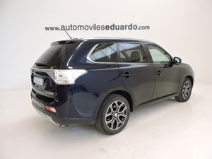 Mitsubishi Outlander Kaiteki 4WD 220 DI-D 6AT 7 plazas - Foto 4