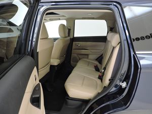 Mitsubishi Outlander Kaiteki 4WD 220 DI-D 6AT 7 plazas - Foto 10