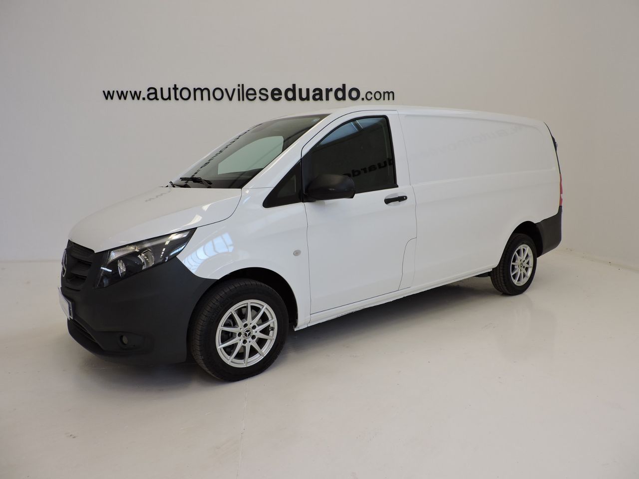Mercedes Vito FURGON 110CDI BASE EXTRALARGA - Foto 1