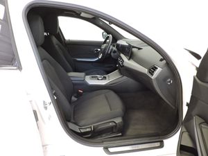 BMW Serie 3 320d Touring - Foto 9