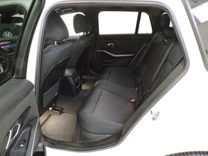 BMW Serie 3 320d Touring - Foto 12