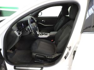 BMW Serie 3 320d Touring - Foto 10