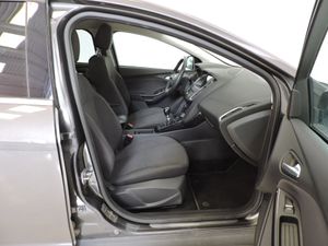 Ford Focus Berlina Titanium 1.0 EcoBoost 92 kW - Foto 9