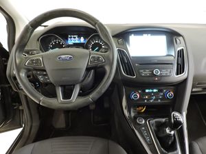 Ford Focus Berlina Titanium 1.0 EcoBoost 92 kW - Foto 7
