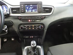 Kia Ceed 5p 1.0 T-GDi Concept 88 kW - Foto 14