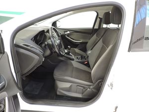 Ford Focus Berlina Trend 1.0 EcoBoost  Auto-Start-Stop 100 CV - Foto 10